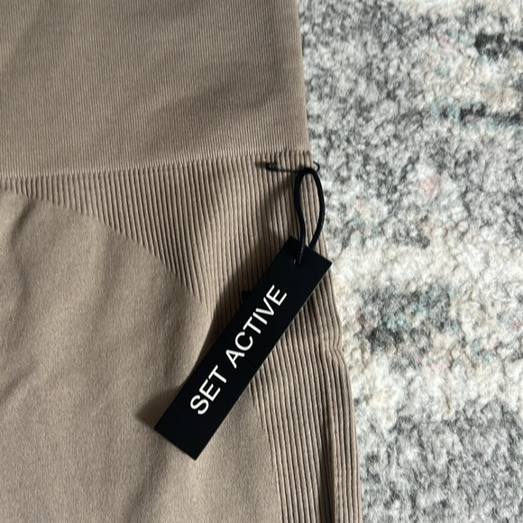 Set Active Leggings - Picture 3 of 8